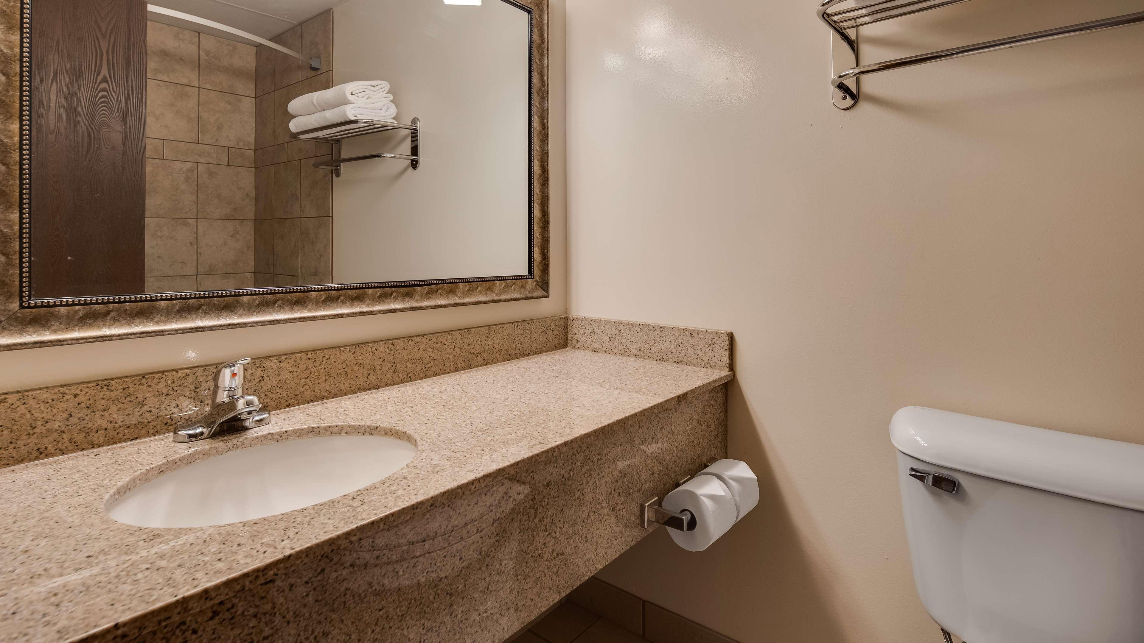 Best Western Angus Inn Great Bend Luaran gambar