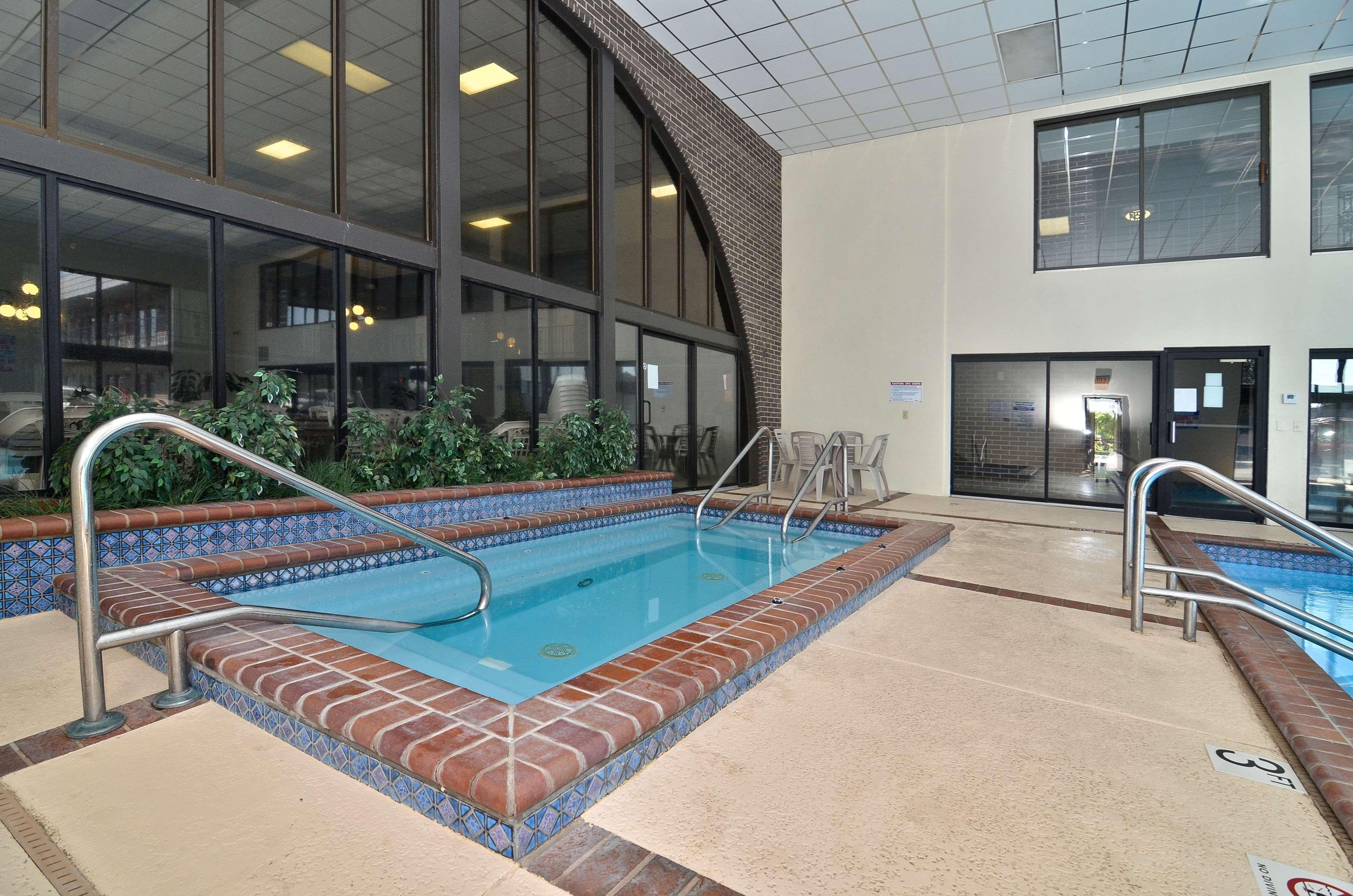Best Western Angus Inn Great Bend Luaran gambar