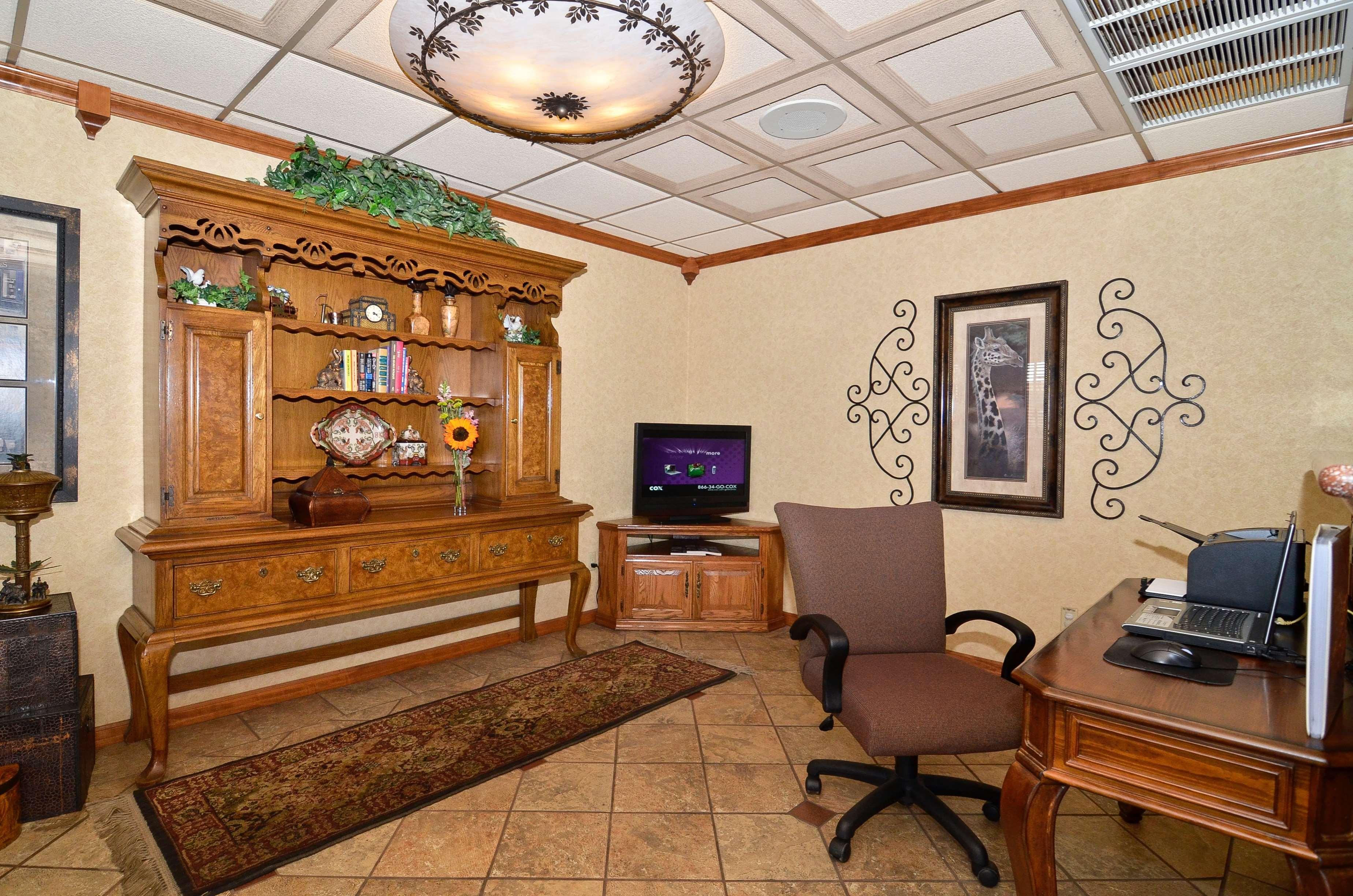 Best Western Angus Inn Great Bend Luaran gambar