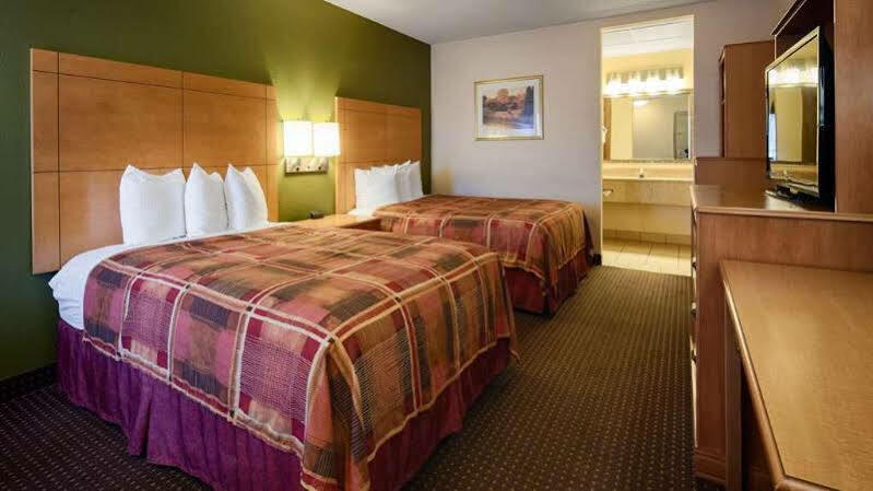 Best Western Angus Inn Great Bend Luaran gambar